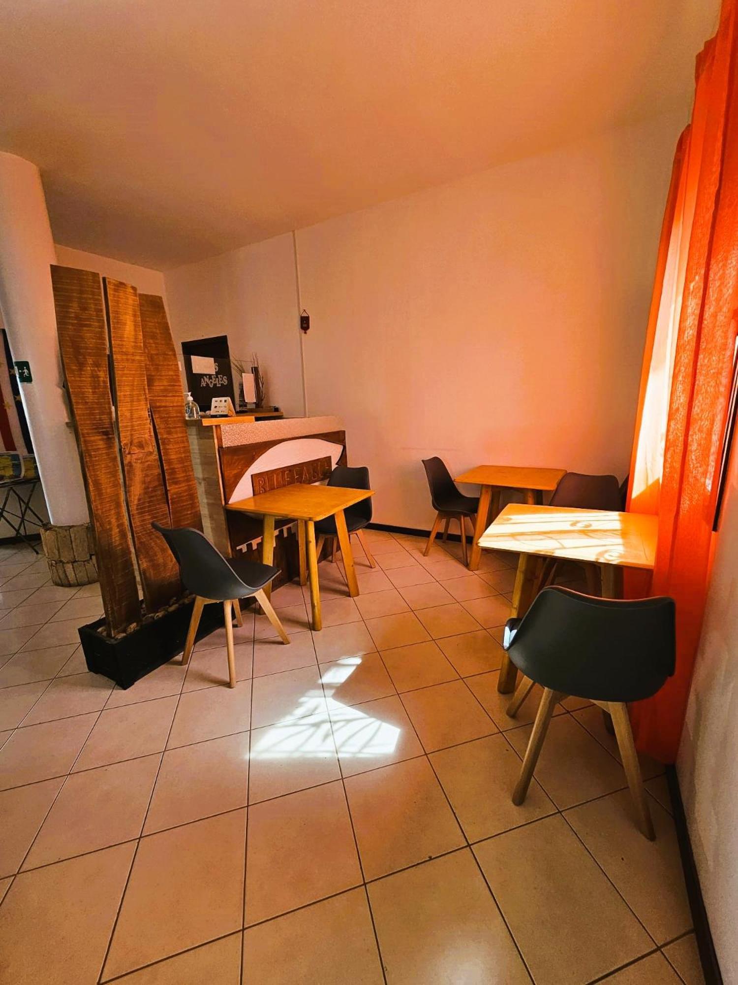 Blue Eagle Guesthouse - Casa De Hospedes ซังตามาเรีย ภายนอก รูปภาพ