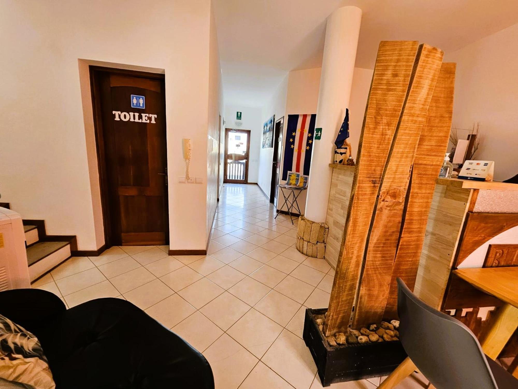 Blue Eagle Guesthouse - Casa De Hospedes ซังตามาเรีย ภายนอก รูปภาพ