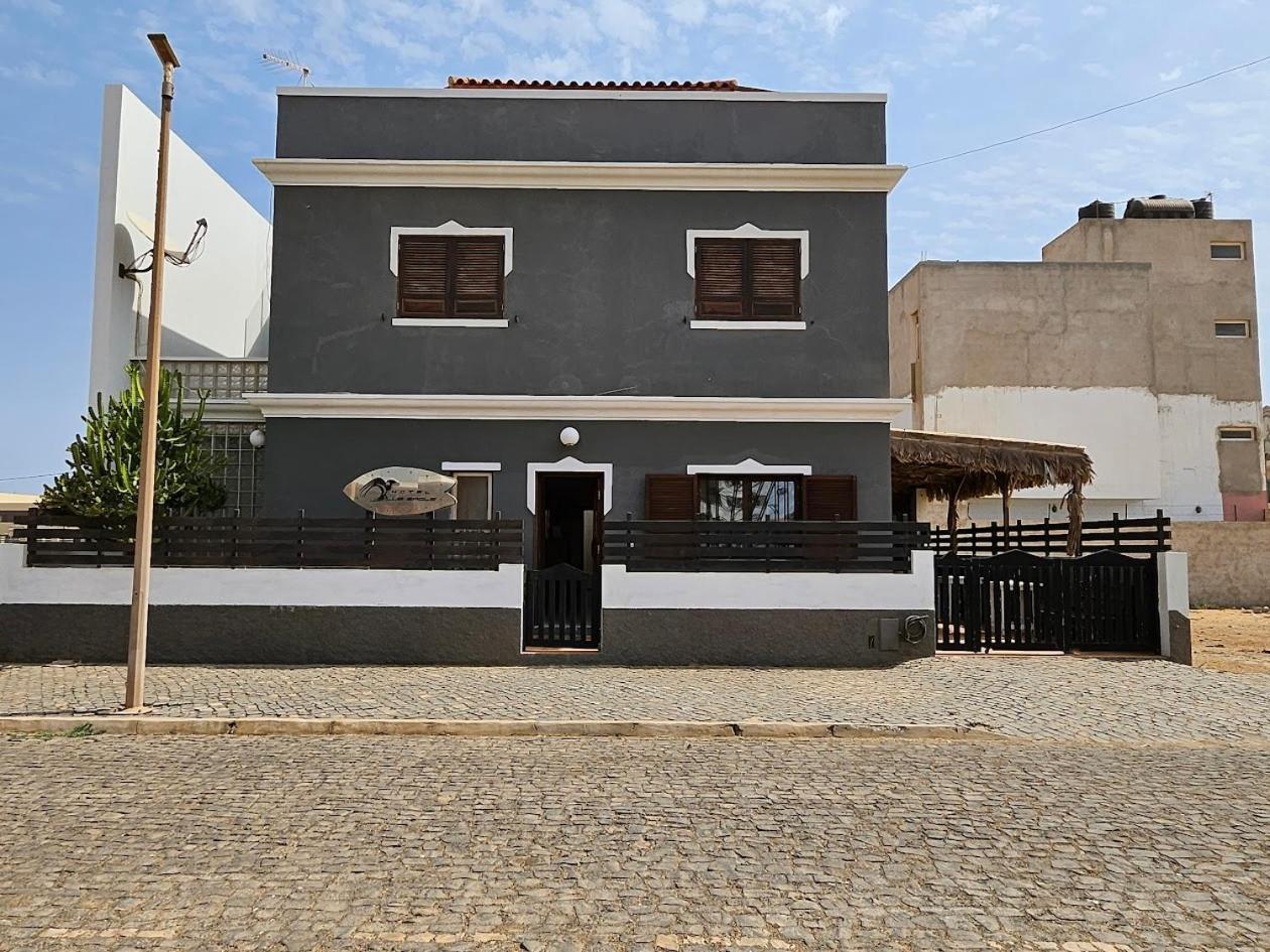 Blue Eagle Guesthouse - Casa De Hospedes ซังตามาเรีย ภายนอก รูปภาพ